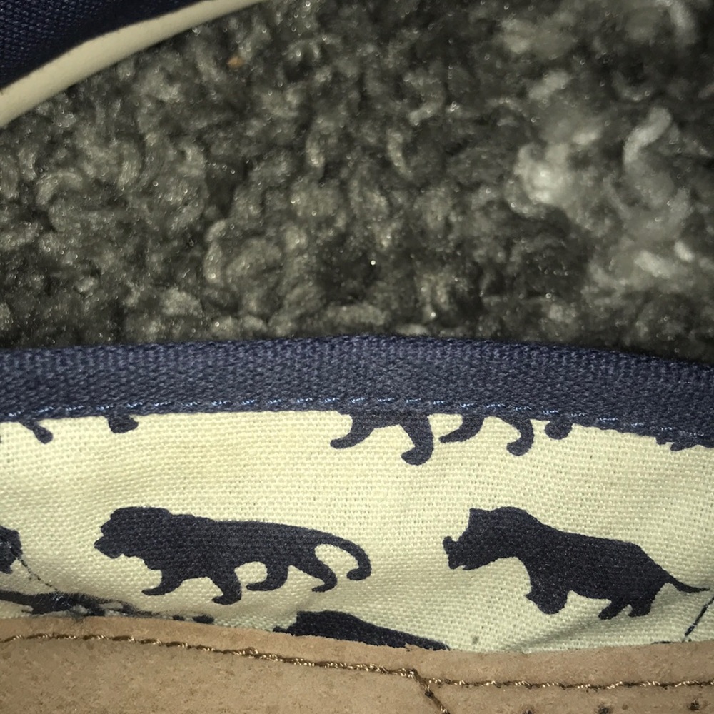 Toms - Picture 4 of 7